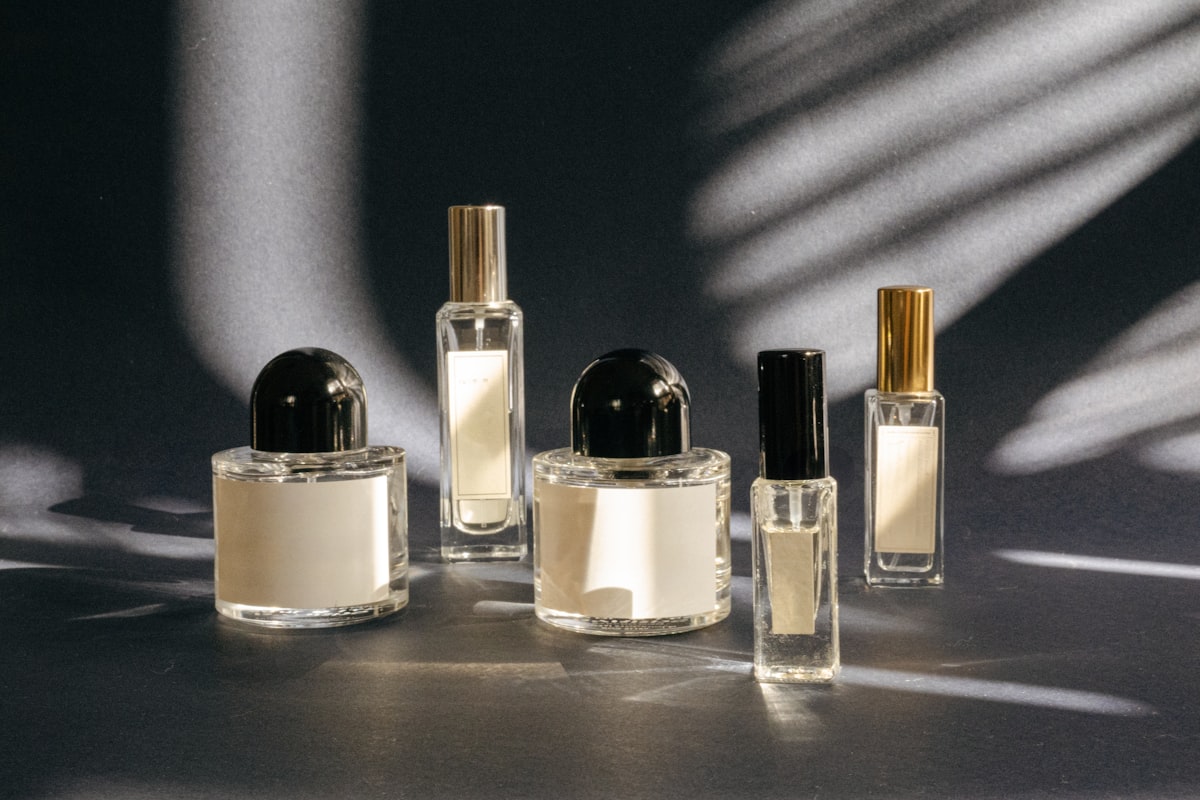 Perfume bottles on a surface — dropshipping fragrance